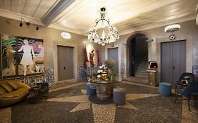 Casa Dell'Arte Club House